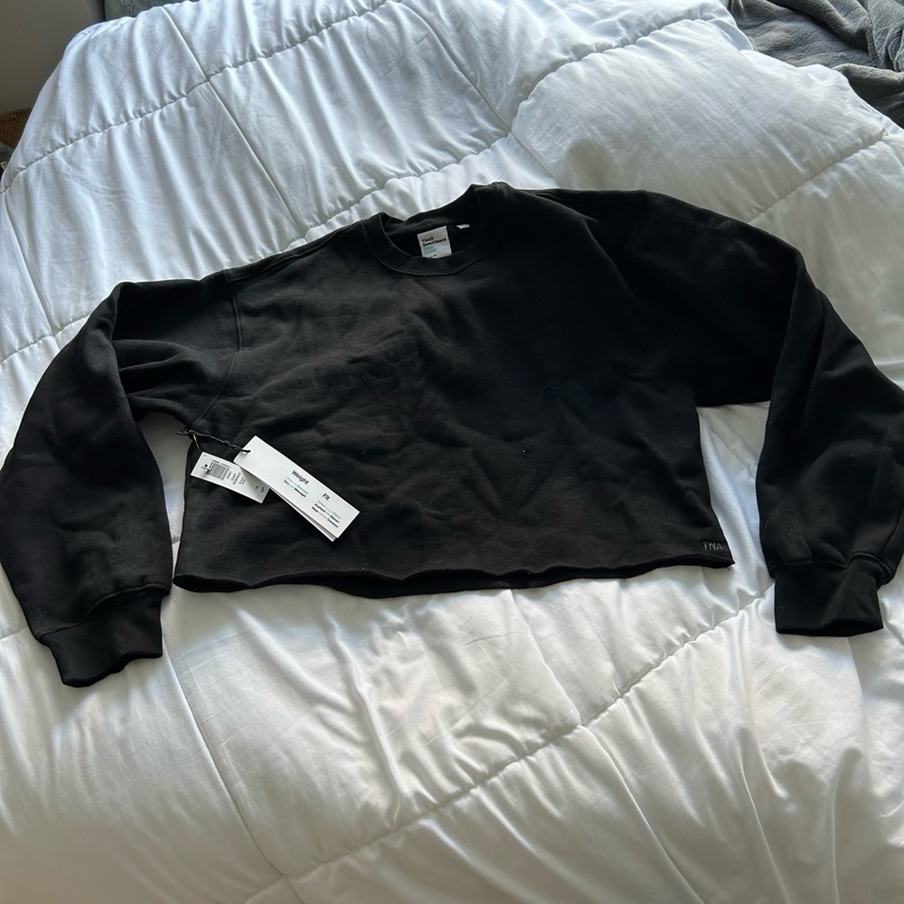 NWT Aritzia tna cropped sweatshirt cozy fleece